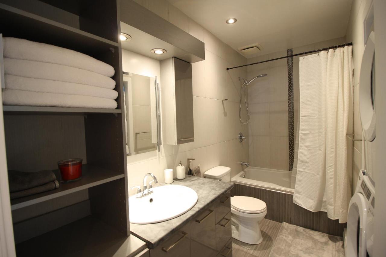 Appartamento Luxueux - Deco Moderne, Rosemont Montréal Esterno foto