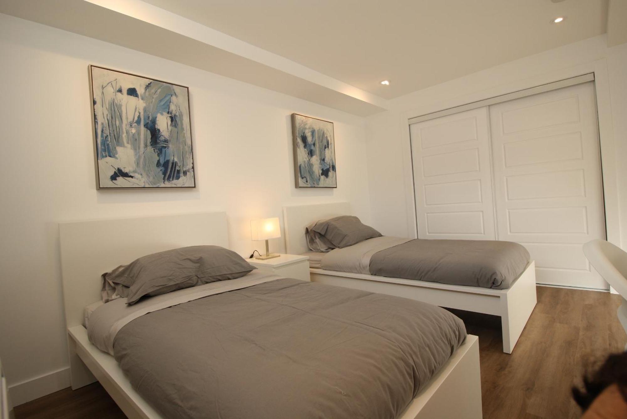Appartamento Luxueux - Deco Moderne, Rosemont Montréal Esterno foto