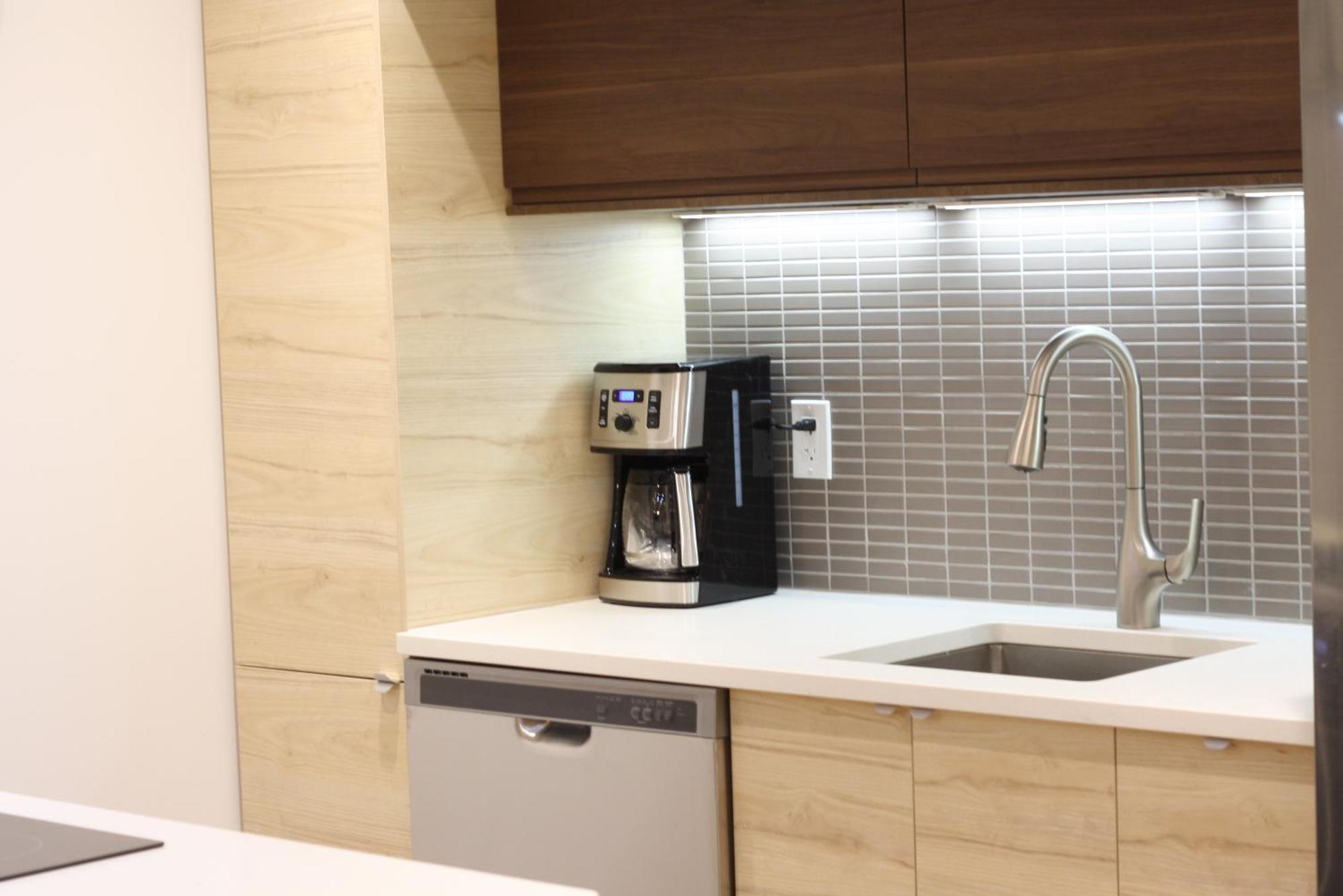 Appartamento Luxueux - Deco Moderne, Rosemont Montréal Esterno foto