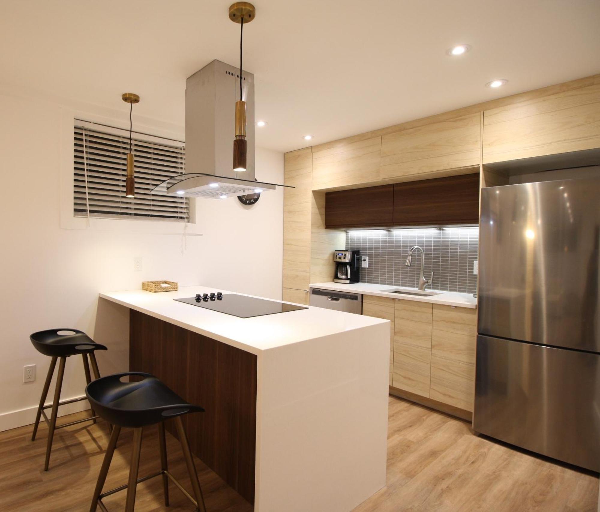 Appartamento Luxueux - Deco Moderne, Rosemont Montréal Esterno foto
